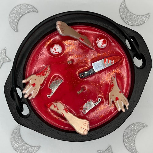 Pieces of Me Large Cauldron Candle