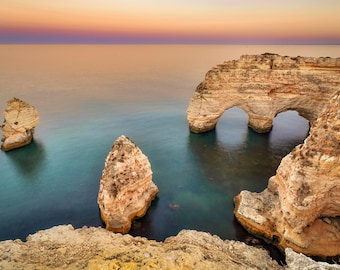 ポルトガルのアルガルヴェ海岸の夕日 - 自然の二重アーチ - ファインアート写真プリント - フレームなし
