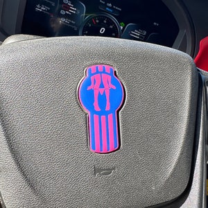 Kenworth T-680 Sterring wheel Emblem Panty dropper