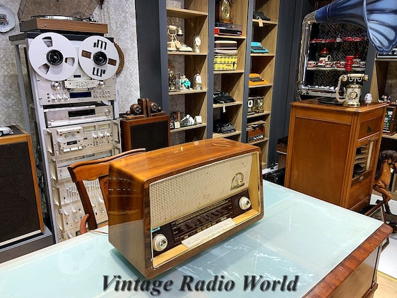 Loewe Opta Magnet | Vintage Radio | Orjinal Old Radio | Antique