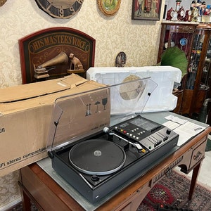 Dual KA 50 FM Radio Turntable | Includes Wigo Speaker Set | High Condition | Fully Functional- Turntable