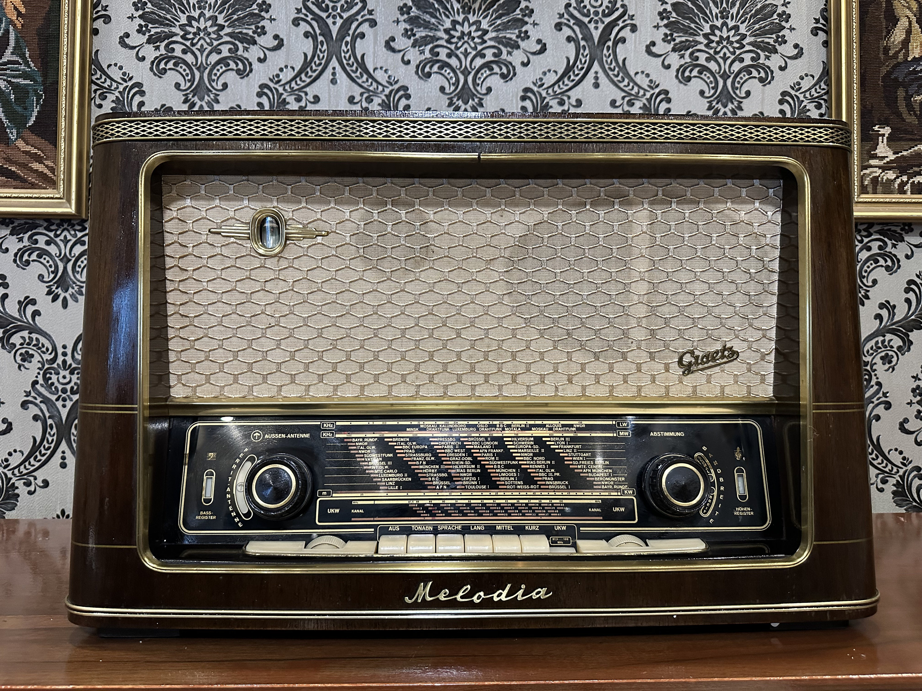 Graetz Melodia Radio | Vintage Radio | Orjinal Old Radio Graetz Melodia Radio | Vintage Radio | Orjinal Old Radio