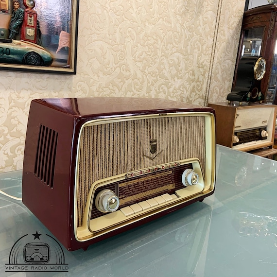 グルンディッヒ 97 |ヴィンテージラジオ |オリジナルの古いラジオ