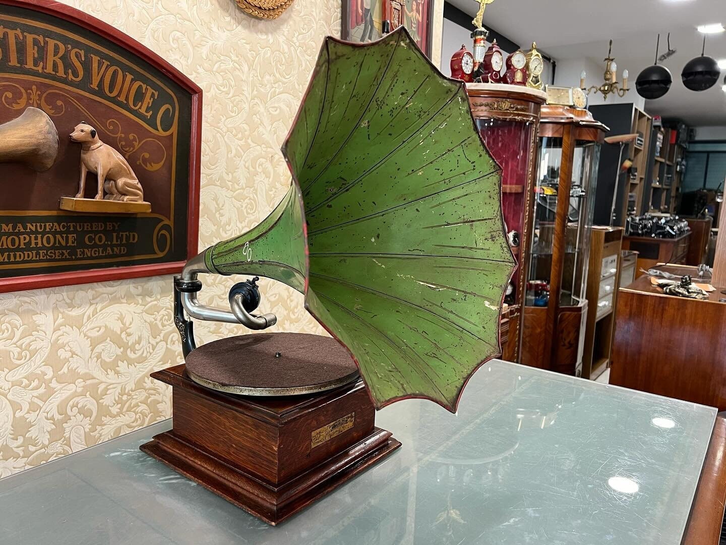 Ultra Rare!! His Master’s Voice  Full Original Horn Gramophone | Excellent Condition.- Turntable
