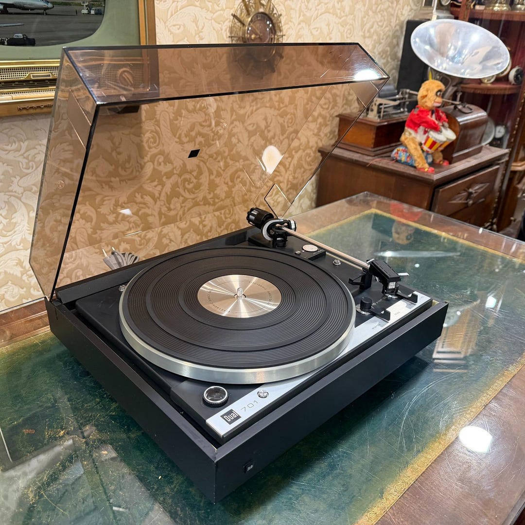 dual-701-vintage-direct-drive-turntable-deck-with-original-cartridge