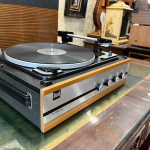 Vintage Dual H-1010Av Portable Record Player – Antique Suitcase Turntable, Fully Functional, Collectible, Excellent Condition