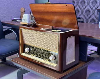Radio de lámpara alemana Grundig 3079 con grabación / Radio vintage / Radio antigua orjinal / Radio antigua / Radio de lámpara / Tocadiscos