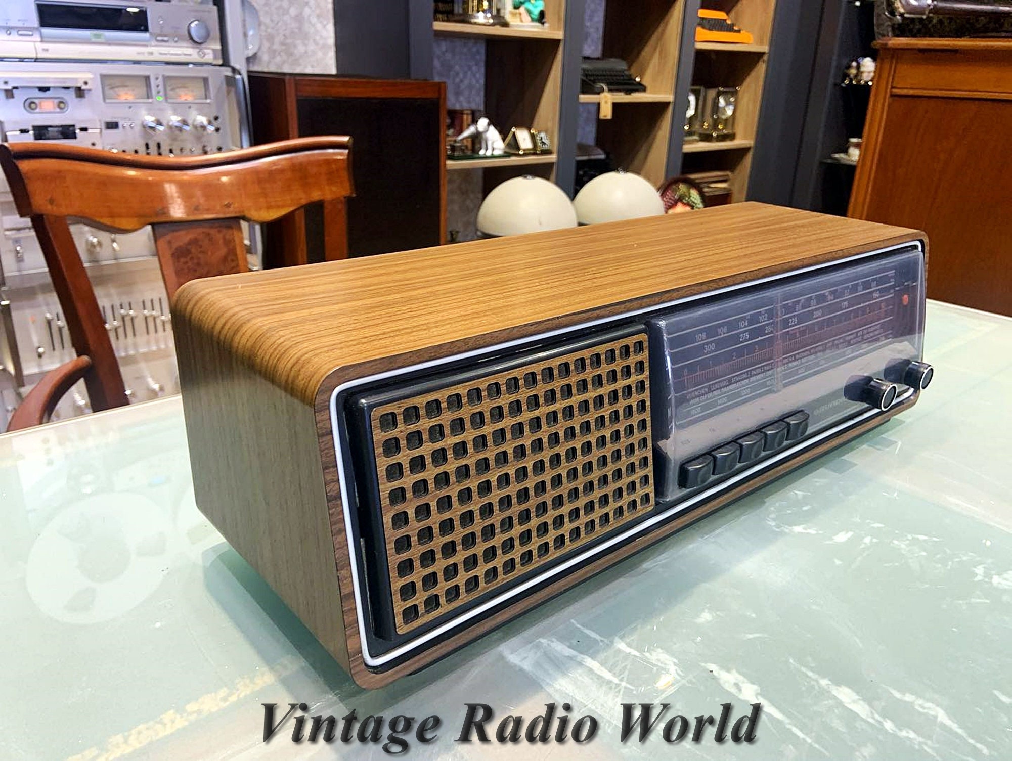 GRUNDIG RF 731 ラジオ Musikgerät RF731 Ch= RC201A/P Radio Grundig Radio-Vertrieb, RVF