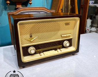Grundig ビンテージ傑作大型175×250mm口径システム広帯域・超美音! Grundig 1088 - Authentic Vintage Radio, Original Classic, Lamp