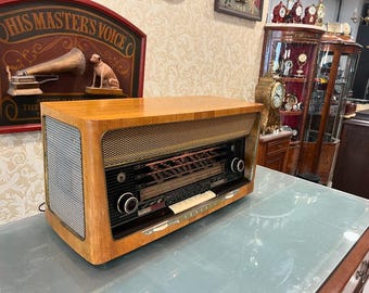 Radio a válvulas Grundig 3090/56 antigua con FM original, totalmente funcional, excelente estado, pieza vintage coleccionable