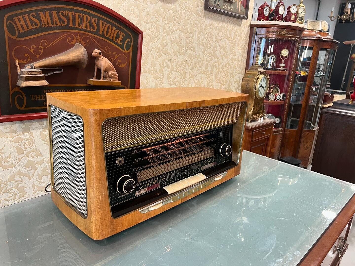 Antique Grundig 3090/56 Tube Radio With Original FM, Fully