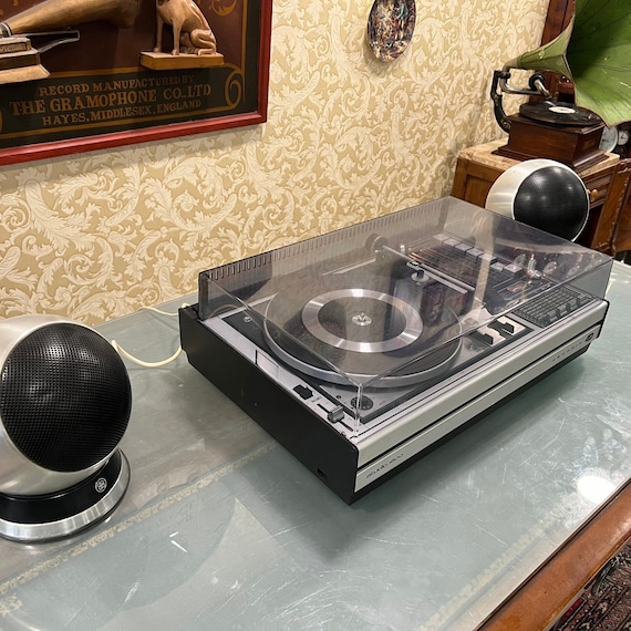 Grundig Studio 1600 FM Radio Turntable | Includes Minerva Sphere