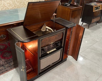 Kuba Music Cabinet | Original FM | Multi-Speed Turntable | Excellent Condition