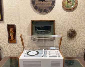 Braun SK 5 Vintage buizenradio draaitafelconsole met originele FM-tuner | Moderne hifi-platenspeler uit het midden van de eeuw, wit hout verzamelobject