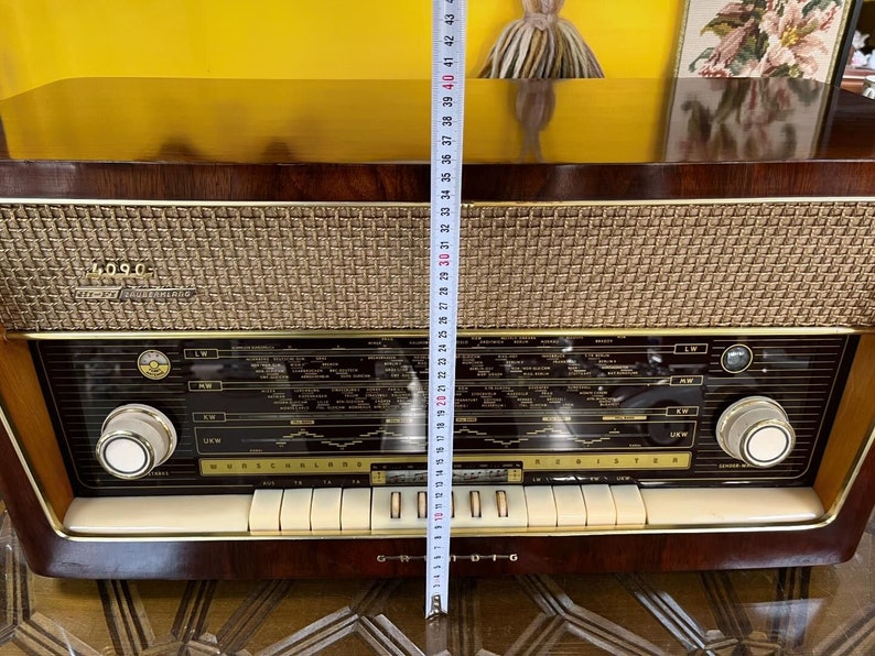 Telefunke Lettering Antique Grundig 4090 Tube Radio | Special Series | Pristine Condition ...