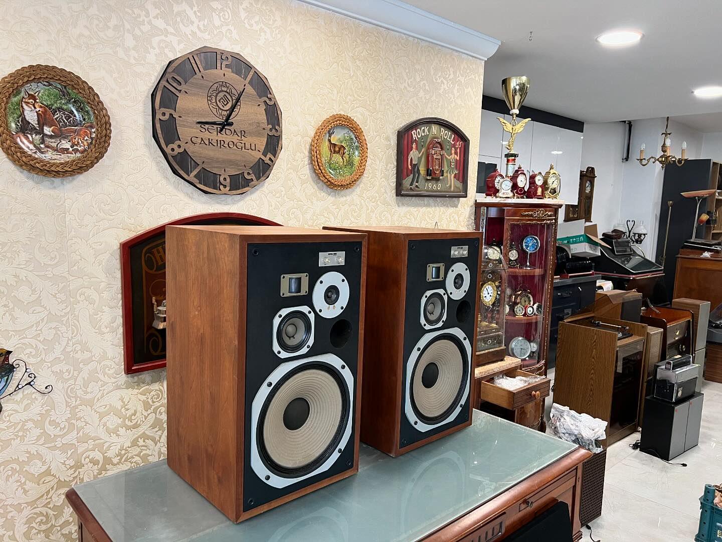 Vintage Pioneer HPM 100 Speaker Set, All Original Drivers