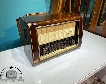 Blaupunkt Granada Radio - Authentic Vintage, Original Classic, Lamp Radio - Rediscover Nostalgia!