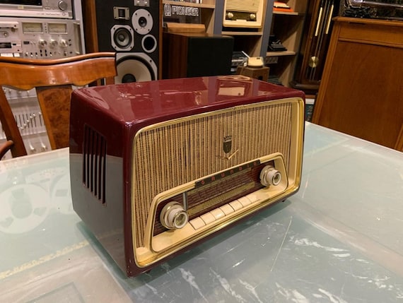 German Grundig Type 97 Lamp Radio With Pickup | Vintage Radio