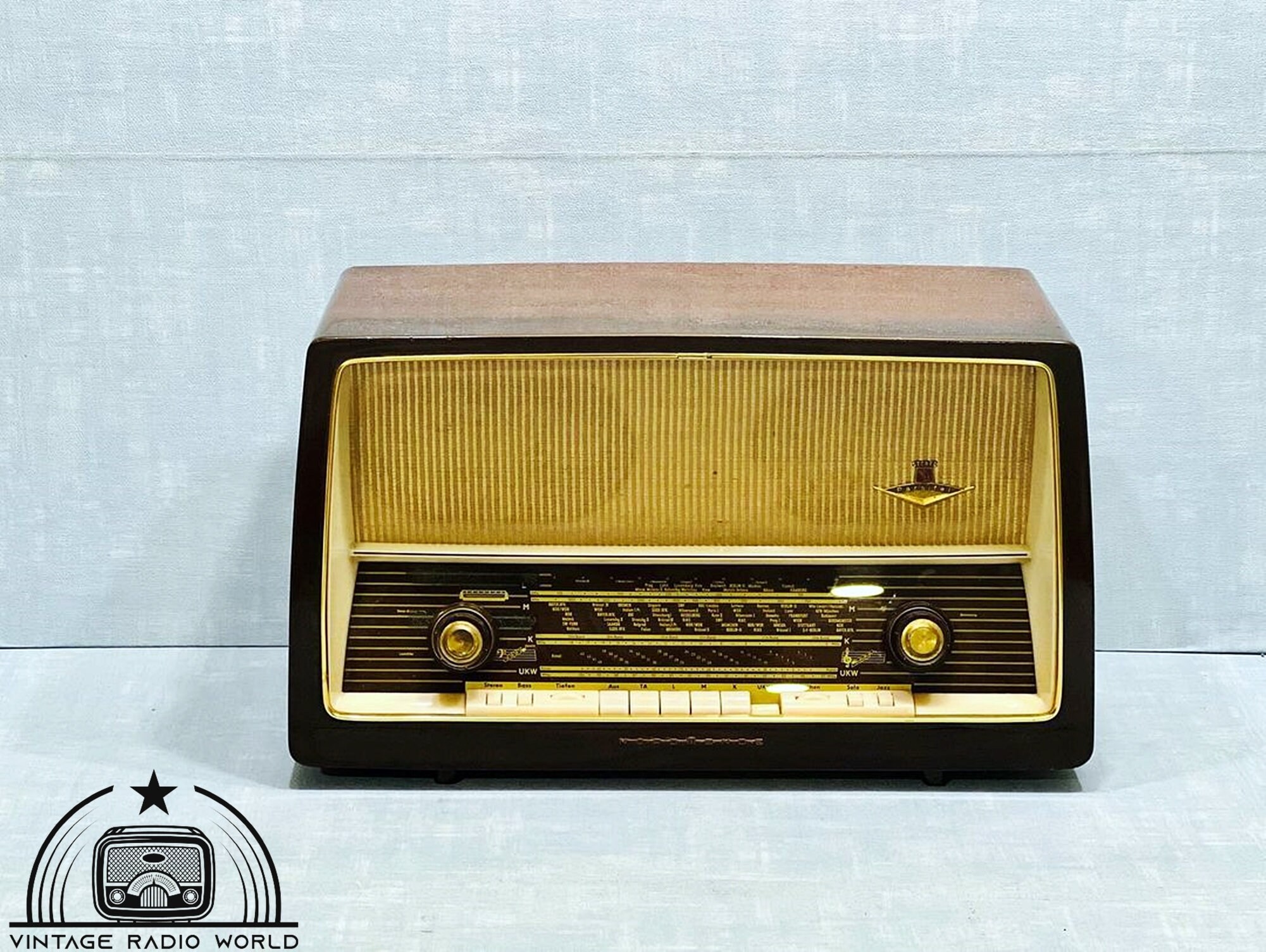 Radio Portátil Vintage FM Analógica, Roadstar HRA1245NWD, Altavoz