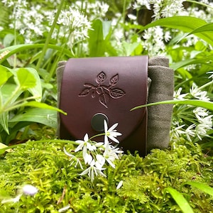 Foraging Belt bag Leaf design