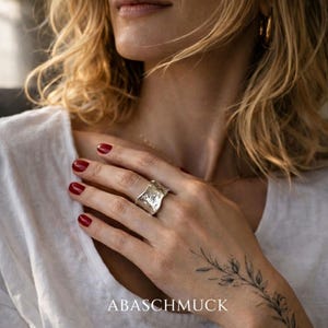 Unisex Silberring 925 für Damen Herren, Daumenring verstellbar gehämmert, breiter Bandring, handgefertigt, organische Form,  Statement Ring