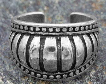 Silverring, 925 sterlingsilver, justerbar, öppen, vintage, R0907, bred, solid, silverring, damring, bandring
