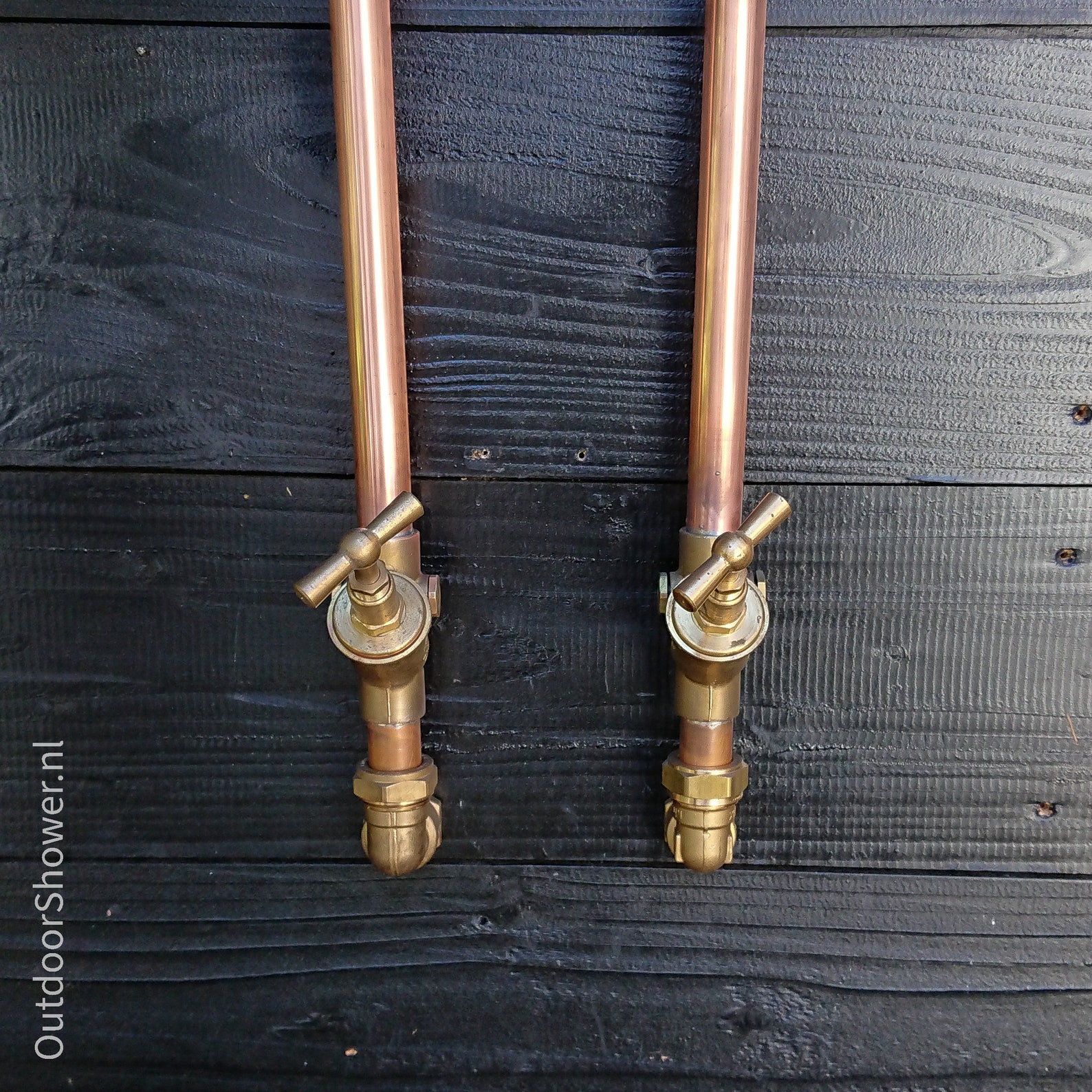 Copper Outdoor Shower, Wall Model, Hot and Cold Water, 22mm Copper