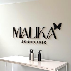 Letrero de salón de belleza negro, decoración de pared 3D brillante con fuente personalizada, reverso adhesivo y plantilla incluidos.