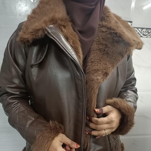 Women&#39;s Brown SHEARLING Leather Jacket, Brown AVIATOR Stylish Fur Leather Jacket, Lambskin Winter Warm Pilot FUR Jacket, Women Fur Jacket