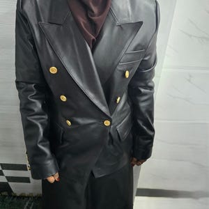 Damen Schwarz Leder BLAZER Designer Zweireihiger Blazer, Ausgefallene Goldene Knöpfe Lammfell Leder Blazer, Damen Blazer Revers Kragen Blazer Bild 3