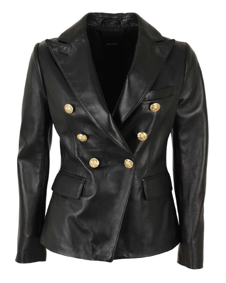 K&ouml;nnte beinhalten: Ein schwarzer Lederblazer mit doppelreihigem Verschluss und goldenen Knopfdetails.