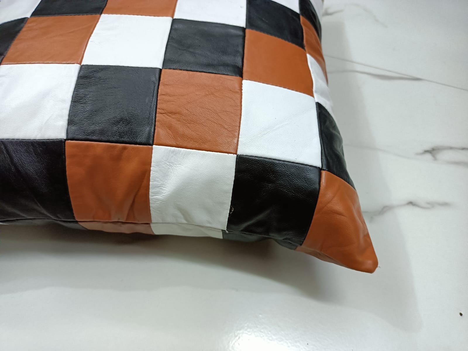 Housse d'oreiller en cuir d'agneau BOURGOGNE, housse de coussin de canapé en cuir, housse de coussin de canapé en cuir Oreiller en cuir bordeaux, housse en cuir de jet - France