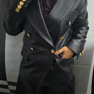 Damen Schwarz Leder BLAZER Designer Zweireihiger Blazer, Ausgefallene Goldene Knöpfe Lammfell Leder Blazer, Damen Blazer Revers Kragen Blazer Bild 5
