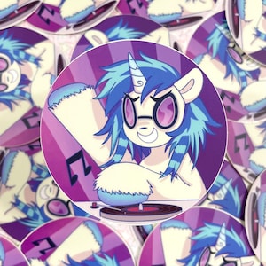 MLP my little pony DJ Pon-3 vinyl circle sticker ! (3”)