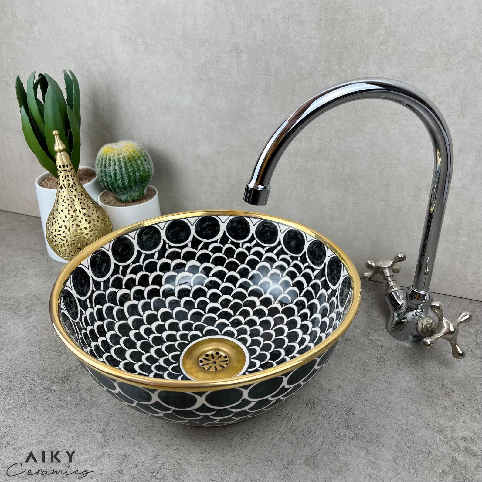 Midnight Elegance: Artisan-made Black Moroccan Basin With 14k Gold Rim ...