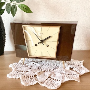 Gerestaureerde Hermle Mid Century pendule met slagwerk - 1960 - met garantie - volledig functioneel