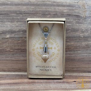 Colar do Sucesso, Amuleto da Conquista e Motivação, Talismã da Confiança, Joia para Carreira e Objetivos, Talismã de Bruxaria