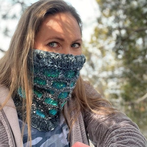 Honeycomb Snood Pattern