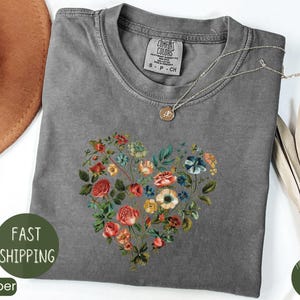 Comfort Colors®flower Shirt Aesthetic, Floral Graphic Tee, Floral Shirt, Flower Tshirt,wild Flower Shirt,wildflower Tshirt,gift for Gardener