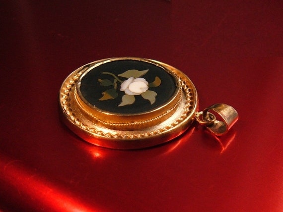 c.1870 Antique 14k Gold Pendant Pietre Dure Rose … - image 5