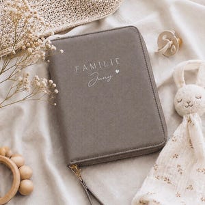Personalisierter U-Heft Organizer mit Namen | Impfpass Hülle | Dokumentenmappe Baby | Geschenk zur Geburt