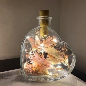 Flowerbottle Herz - Herzform - Flaschenlicht - Trockenblumendeko - Deko Wohnzimmer - Tischdeko - Hochzeitsdeko -