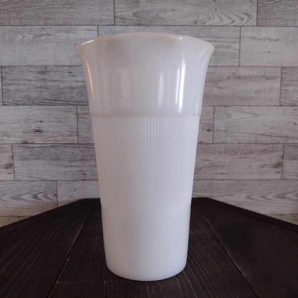 Vintage Hazel Atlas Milk Glass Vase With Ribbed Center Edge Scalloped Octagon Top Rim/Vintage Collectible Milk Glass Vase/Vintage Home Décor