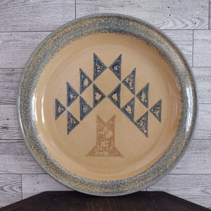 Vintage 1980’s Pfaltzgraff America Pattern MAFA Blue Sponge Stoneware Dinner Plate Folk Art Tree Quilt Discontinued/Vintage Dishware