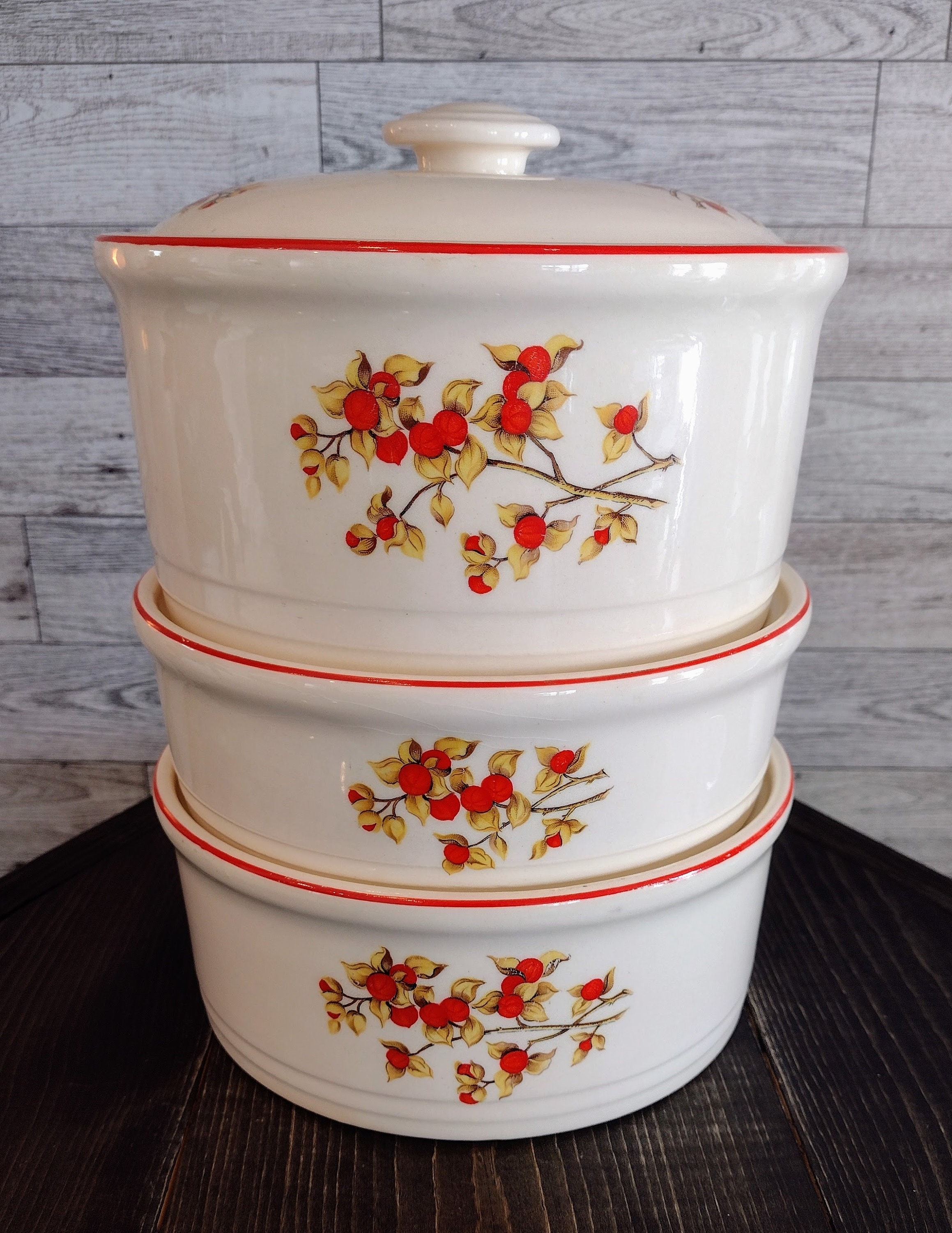 英国製プールポッタリーのポット&サービングディッシュ 英国製プールポッタリーのポット&サービングディッシュ イギリスの