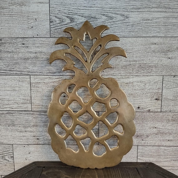 Brass Pineapple Trivet Hot Pot Pad or Pan Holder Brass Pineapple Trivet Hot Pot Pad or Pan Holder