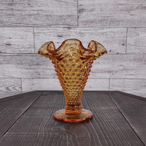 Vintage Small Fenton Amber Art Glass Hobnail Style Vase Crimped Ruffle Edge Flare Design/Vintage Small Fall Colored Glass Vase Home Décor