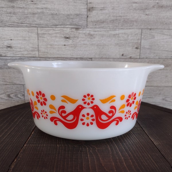 Vintage 1970’s Pyrex “Friendship” Pattern Red Birds 1 Quart Dish #473 NO LID/Vintage Milk Glass Pyrex Dish With Birds/Vintage Dishware