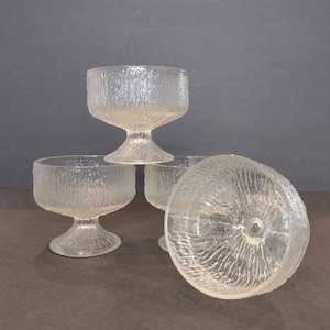 Vintage Indiana Glass Crystal Ice Dessert Dishes #3607 Stemmed Bowls Set Of 4/Vintage Crystallin Ice Textured Dessert Bowls/Vintage Dishware