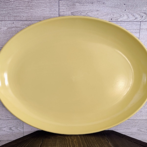 Vintage Yellow Melamine Yellow Platter Serving Tray Watertown Lifetime Ware/Vintage Yellow Melamine Platter/Vintage Melamine Dishware